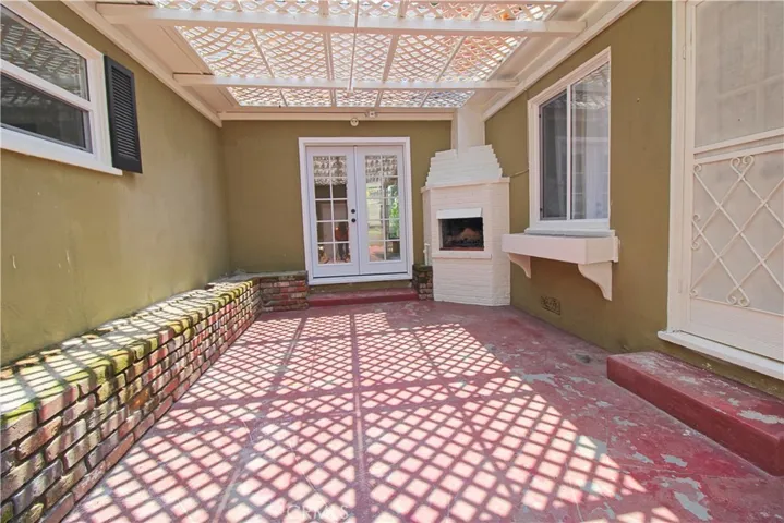 3208 N Arrowhead Avenue, San Bernardino, California 92405