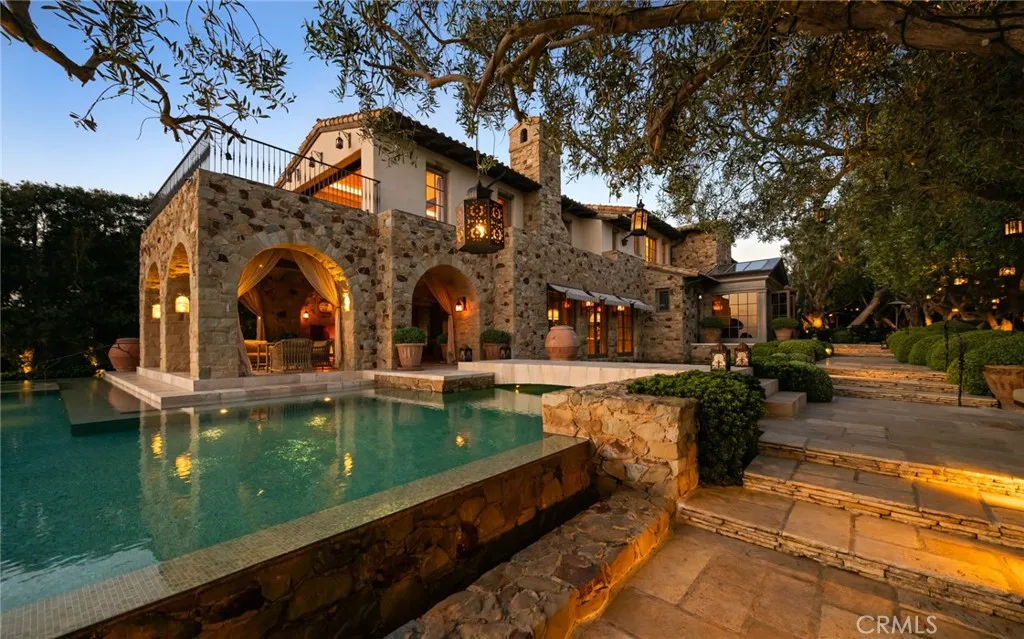 36 Pelican Crest Drive, Newport Coast, California 92657 home-pic-15