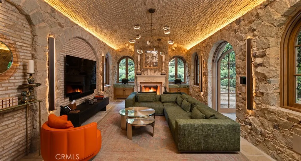 36 Pelican Crest Drive, Newport Coast, California 92657 home-pic-10
