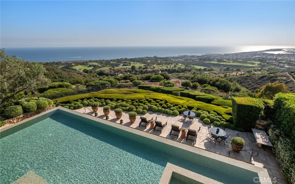 36 Pelican Crest Drive, Newport Coast, California 92657 home-pic-5