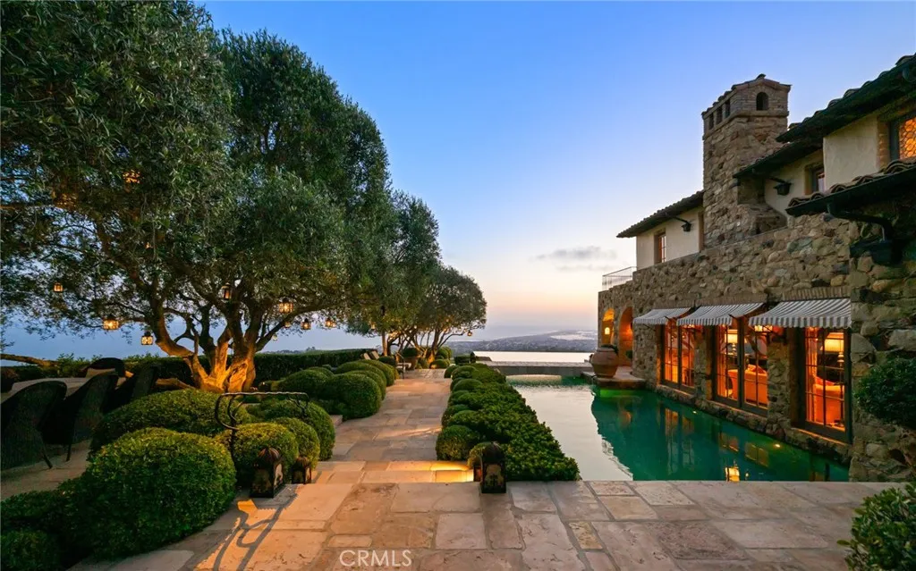 36 Pelican Crest Drive, Newport Coast, California 92657 home-pic-6