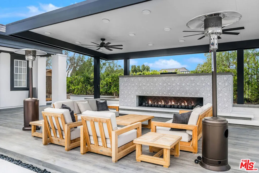 1 Falconridge Drive, Coto De Caza, California 92679 home-pic-46