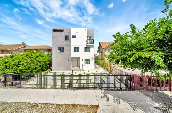 1500 Crenshaw Boulevard, Los Angeles, California 90019