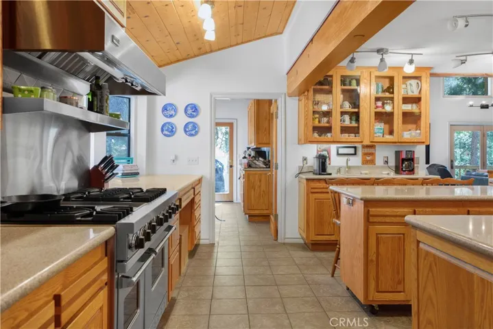 kitchen with mudroom