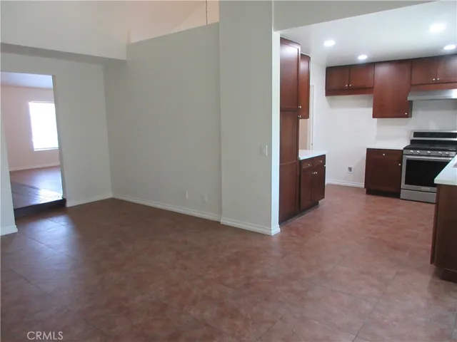 18523 Kinzie Street, Northridge, California 91324