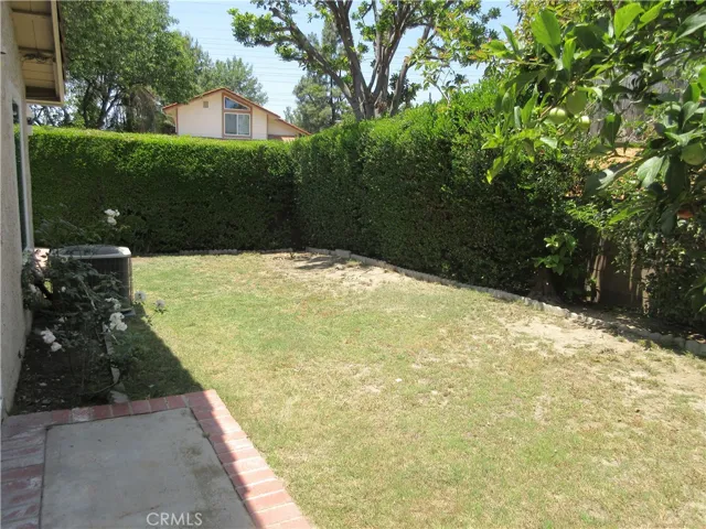 18523 Kinzie Street, Northridge, California 91324