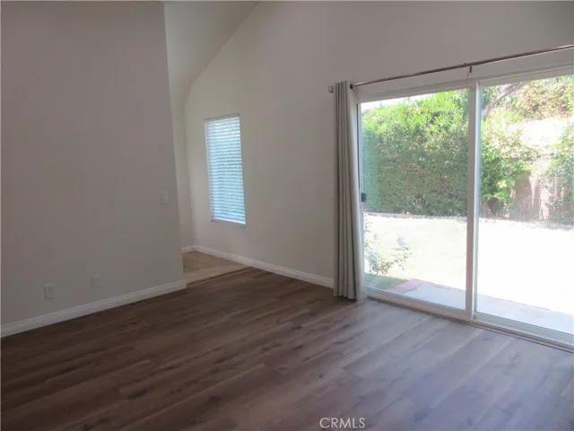 18523 Kinzie Street, Northridge, California 91324