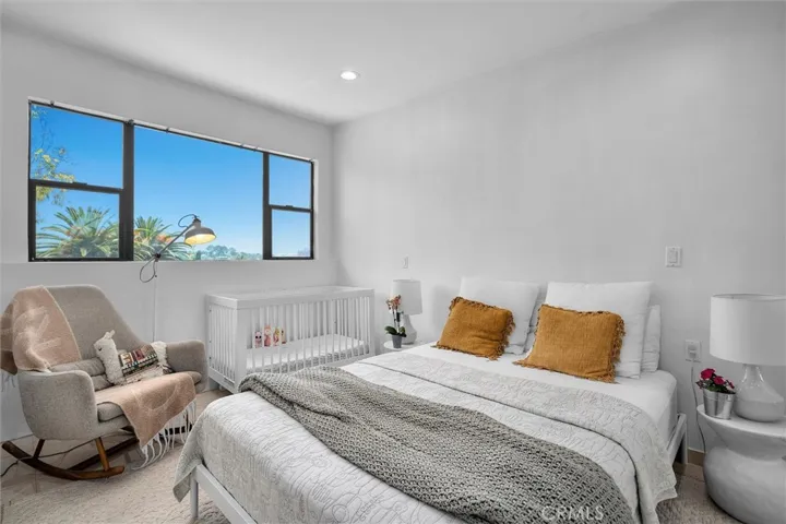 4698 Morro Drive, Woodland Hills, California 91364