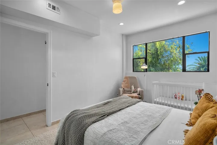 4698 Morro Drive, Woodland Hills, California 91364
