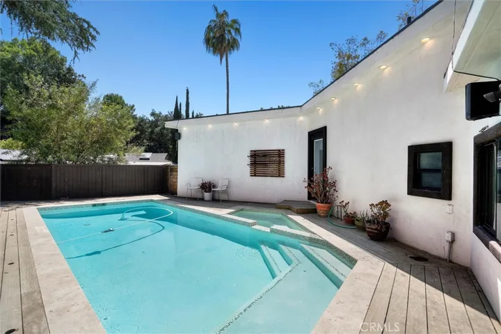 4698 Morro Drive, Woodland Hills, California 91364
