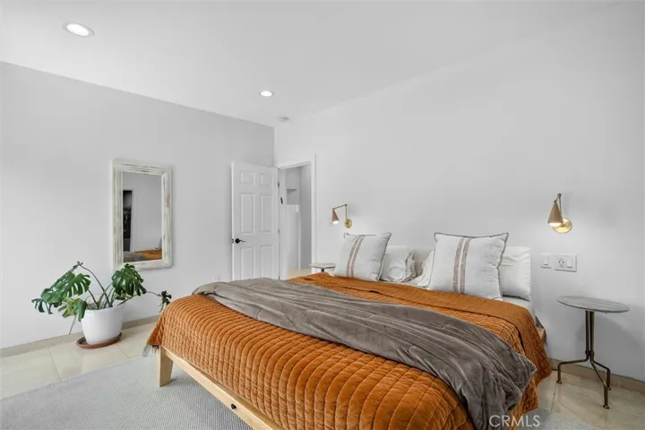 4698 Morro Drive, Woodland Hills, California 91364