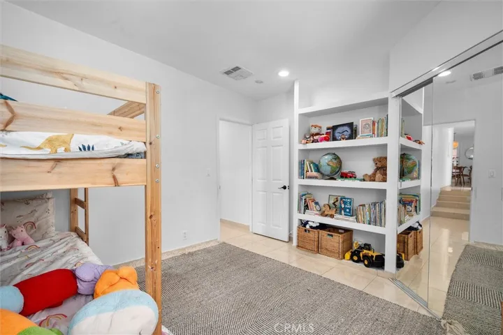 4698 Morro Drive, Woodland Hills, California 91364