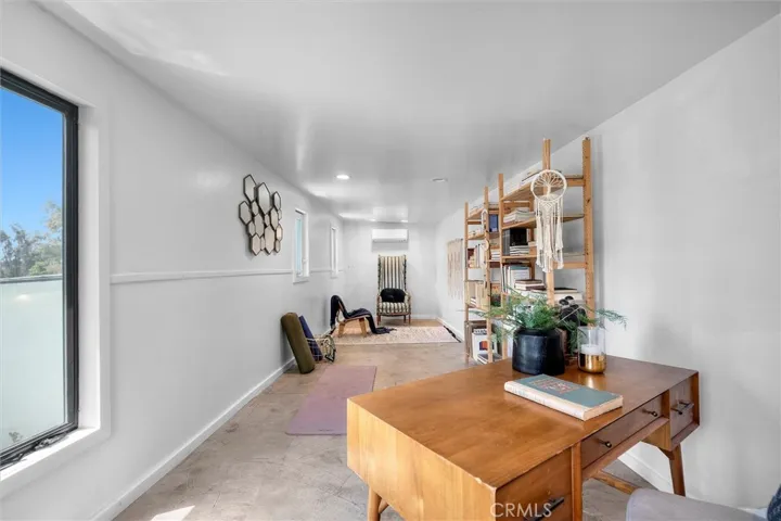 Detached Bonus room off the side of pool