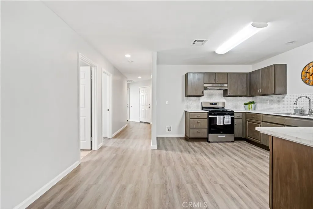 66780 Crescent Drive, Desert Hot Springs, California 92240 home-pic-25