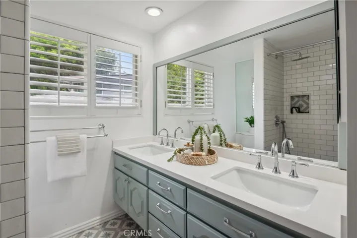 30047 Knoll View Drive, Rancho Palos Verdes, California 90275