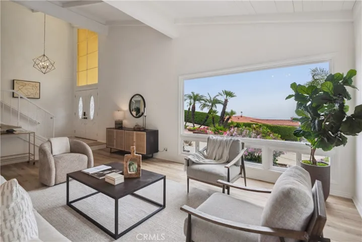 30047 Knoll View Drive, Rancho Palos Verdes, California 90275
