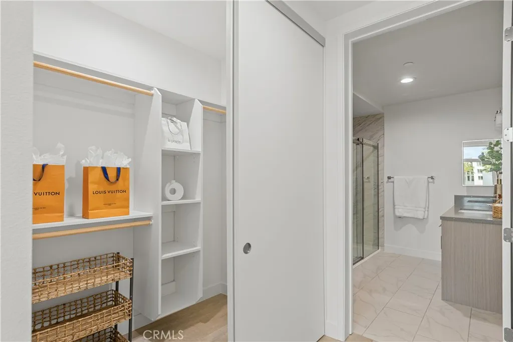 168 S Monterey Street 202, Alhambra, California 91801 home-pic-15