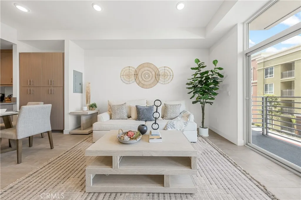 168 S Monterey Street 202, Alhambra, California 91801 home-pic-8