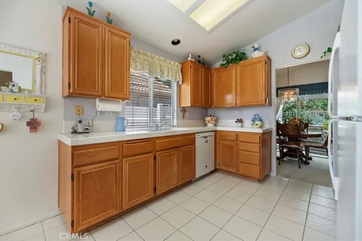 Spacious Kitchen
