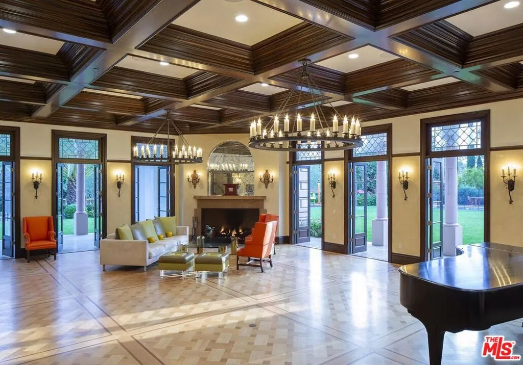 107 Fremont Place, Los Angeles, California 90005 home-pic-19