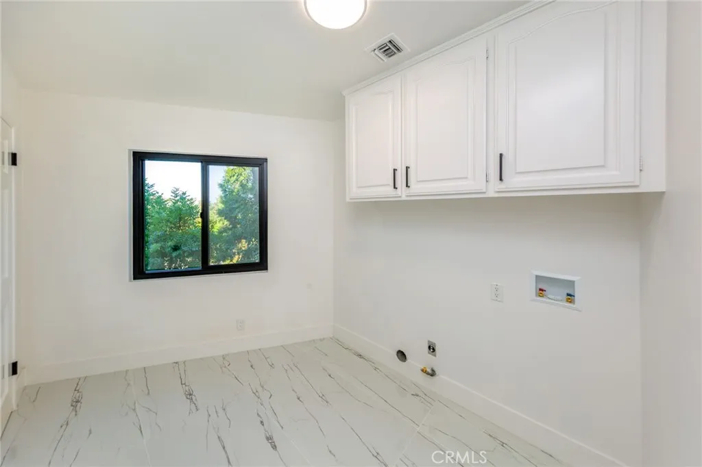 4976 Llano Drive, Woodland Hills, California 91364 home-pic-39