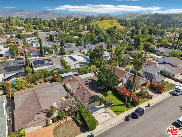29429 Trailway Lane, Agoura Hills, California 91301