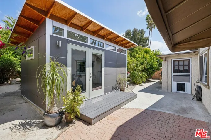 29429 Trailway Lane, Agoura Hills, California 91301