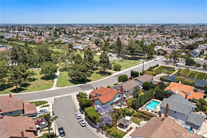 8604 Bluebird Avenue, Fountain Valley, California 92708