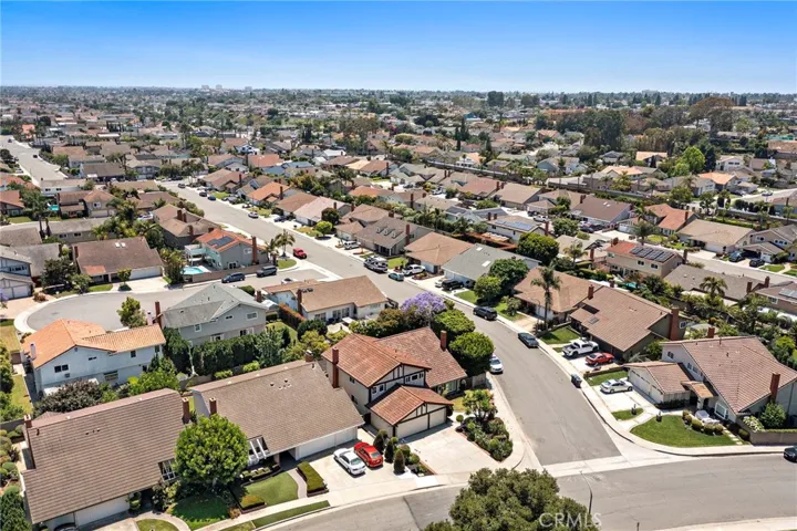 8604 Bluebird Avenue, Fountain Valley, California 92708