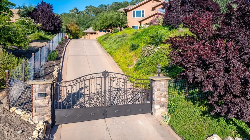 9942 Sunfish Circle, Paso Robles, California 93446