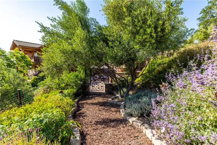 9942 Sunfish Circle, Paso Robles, California 93446