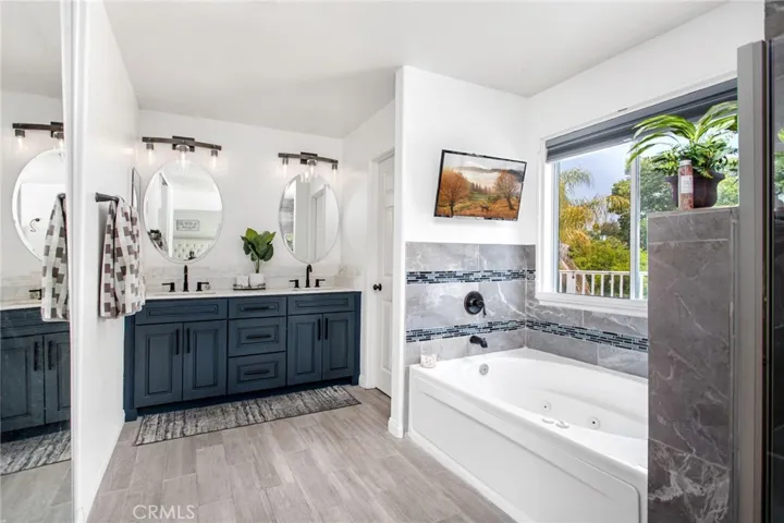 23381 White Oak Lane, Murrieta, California 92562