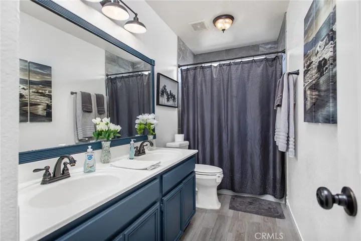 23381 White Oak Lane, Murrieta, California 92562