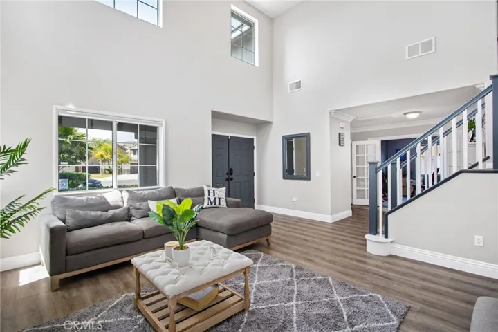 23381 White Oak Lane, Murrieta, California 92562