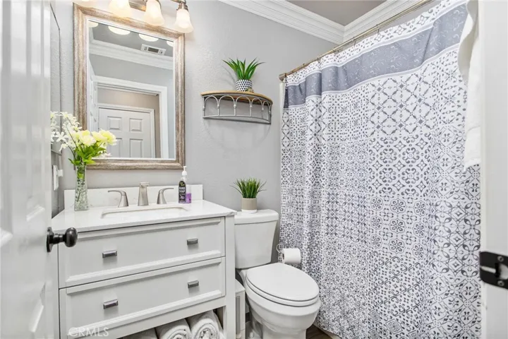 23381 White Oak Lane, Murrieta, California 92562