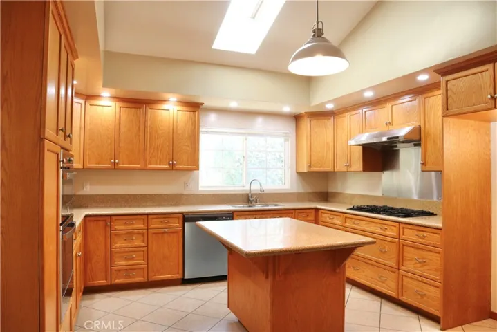 15712 Wilder Avenue, Norwalk, California 90650