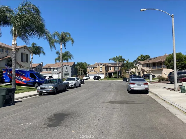 13665 Heatherwood Drive, Eastvale, California 92880