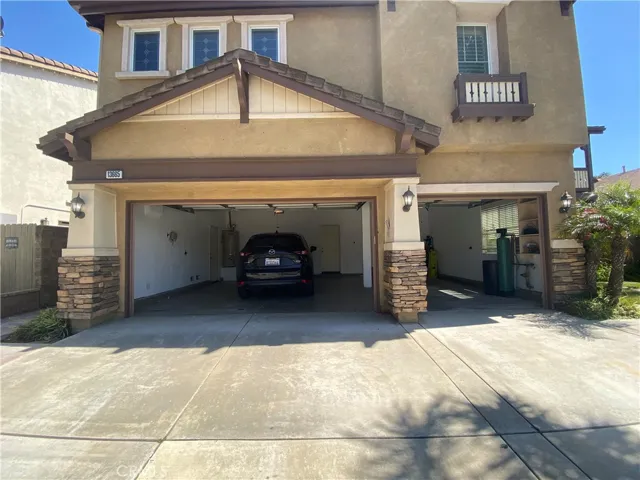 13665 Heatherwood Drive, Eastvale, California 92880