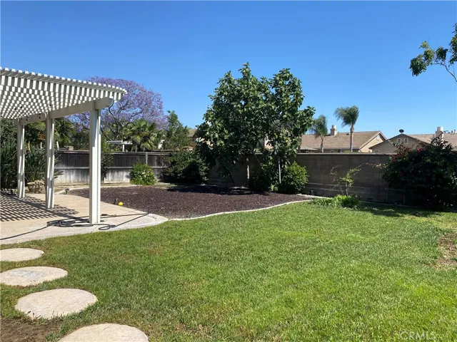 13665 Heatherwood Drive, Eastvale, California 92880