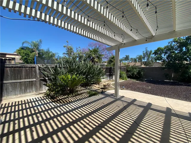 13665 Heatherwood Drive, Eastvale, California 92880