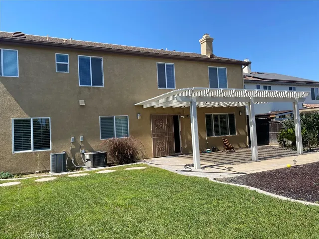 13665 Heatherwood Drive, Eastvale, California 92880