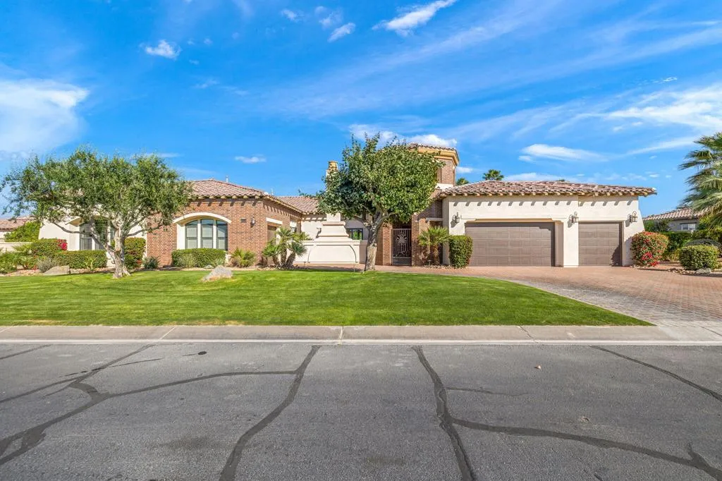 49128 Montpelier Drive, Indio, California 92201 home-pic-81