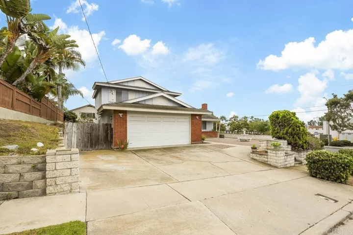 1113 Camino Del Sol Circle, Carlsbad, California 92008