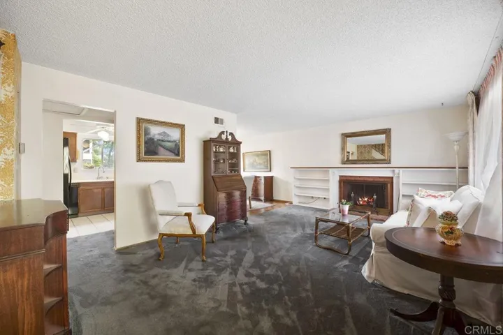 1113 Camino Del Sol Circle, Carlsbad, California 92008