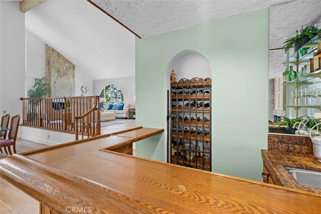 23 Quarterhorse Lane, Rolling Hills Estates, California 90274 home-pic-15