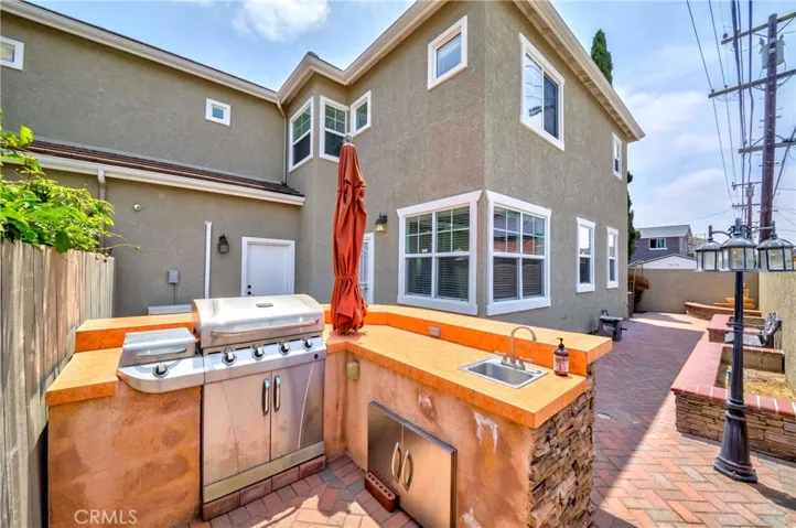8647 Belmont Street, Cypress, California 90630