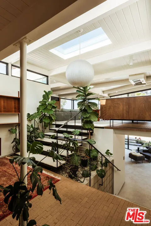 26591 Via California, Dana Point, California 92624 home-pic-8