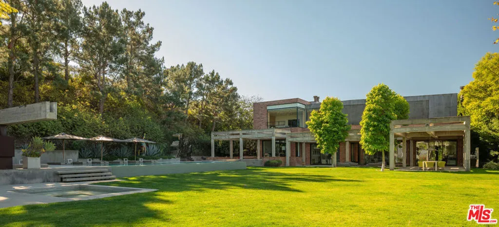 3350 Stoneridge Lane, Los Angeles, California 90077 home-pic-3