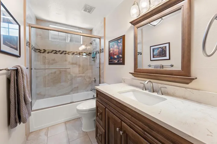 836 Vista Grande Road, El Cajon, California 92019