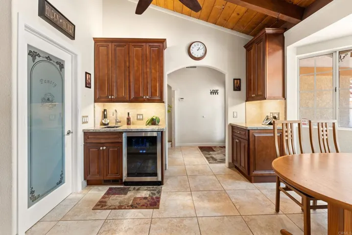 836 Vista Grande Road, El Cajon, California 92019